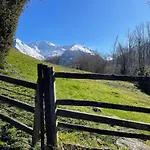 Privée à Deux Pas De Luz-saint-sauveur * Esquièze - Sère